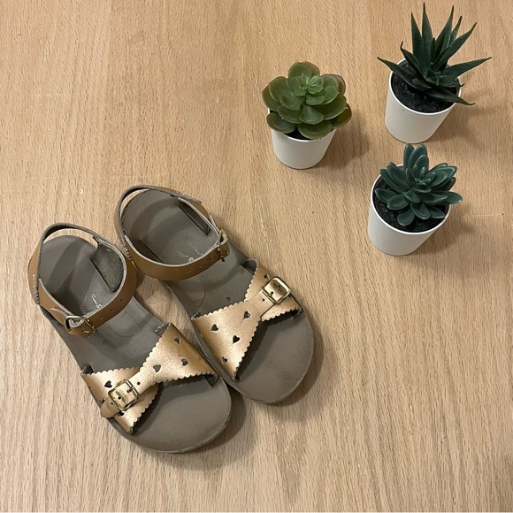 Salt Water - Sun-San Sweetheart Sandals - Picture 2 of 7